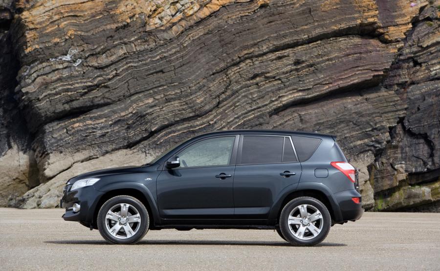 Toyota RAV4 2010 2010 года  (фото 11 из 16)